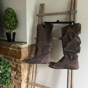 Steve Madden Suede Boots